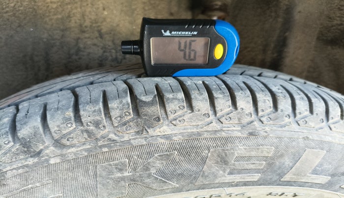 2010 Maruti Swift VDI, Diesel, Manual, 1,29,088 km, tyre