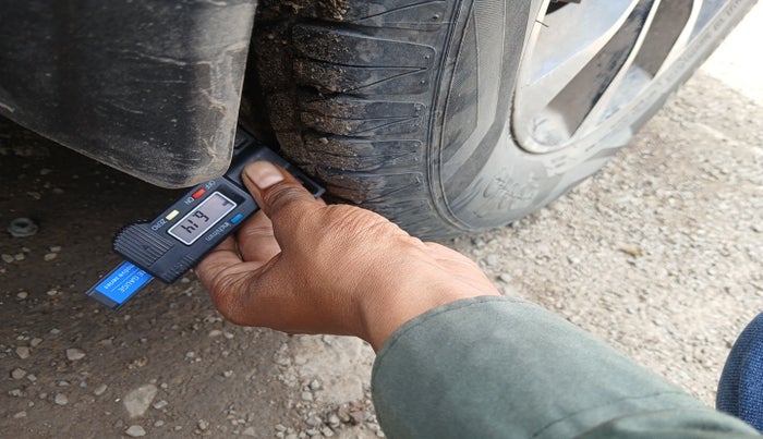 2020 Tata NEXON XZ PLUS PETROL DUAL TONE, Petrol, Manual, 1,03,537 km, tyre