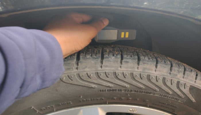 2010 Maruti SX4 ZXI AT, Petrol, Automatic, 94,464 km, tyre