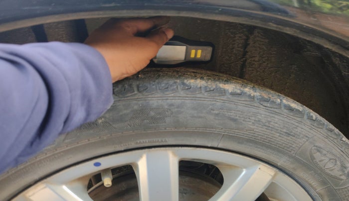 2010 Maruti SX4 ZXI AT, Petrol, Automatic, 94,464 km, tyre