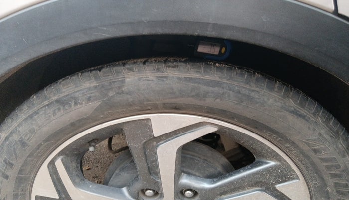 2018 Hyundai Creta SX (O) 1.6 DIESEL, Diesel, Manual, 63,199 km, tyre