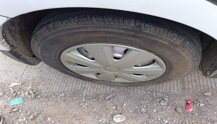 2015 Maruti Swift Dzire LDI, Diesel, Manual, 1,52,000 km, tyre