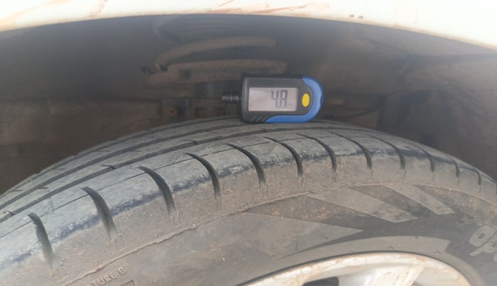 2016 Maruti Swift Dzire ZDI, Diesel, Manual, 1,75,493 km, tyre