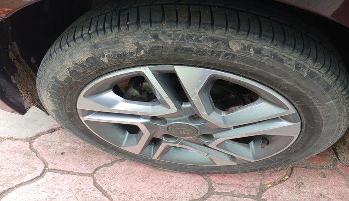 2022 Tata TIGOR XZ PLUS PETROL, Petrol, Manual, 32,349 km, tyre