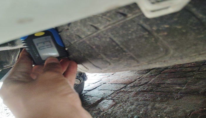 2017 Toyota Innova Crysta 2.4 VX 7 STR, Diesel, Manual, 1,10,000 km, tyre