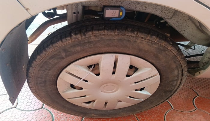 2017 Maruti Alto 800 LXI, Petrol, Manual, 56,297 km, tyre