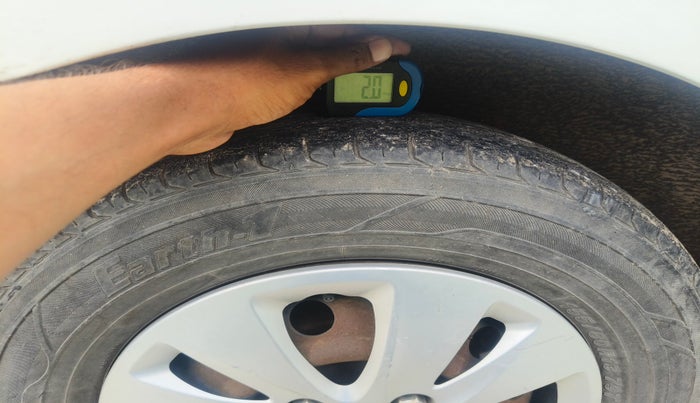 2011 Hyundai i10 MAGNA 1.2, Petrol, Manual, 77,199 km, tyre