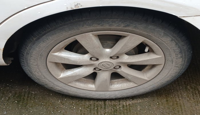 2012 Nissan Sunny XV DIESEL, Diesel, Manual, 2,20,000 km, tyre