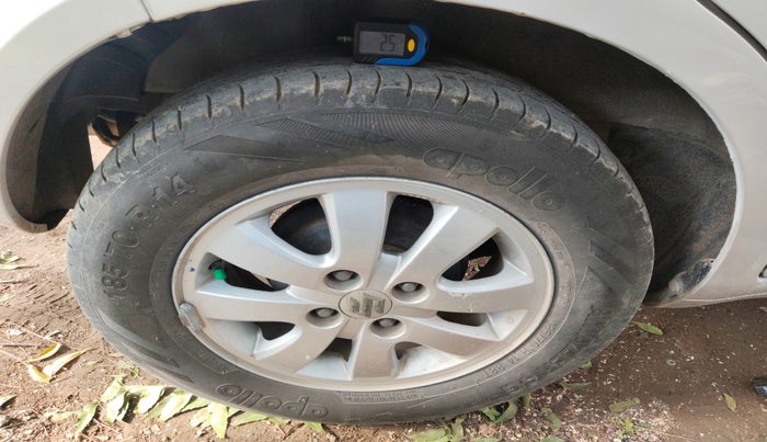 2014 Maruti Ritz ZDI, Diesel, Manual, 1,33,227 km, tyre
