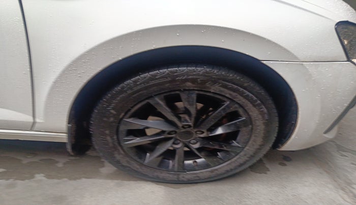 2022 Skoda SLAVIA AMBITION 1.0L TSI AT, Petrol, Automatic, 46,810 km, tyre