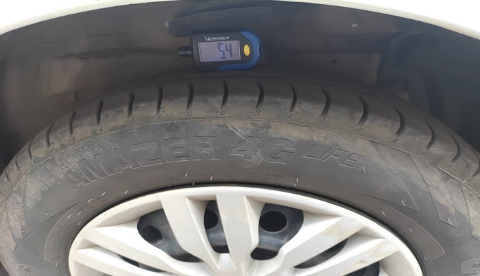 2012 Maruti Swift VDI, Diesel, Manual, 1,26,200 km, tyre