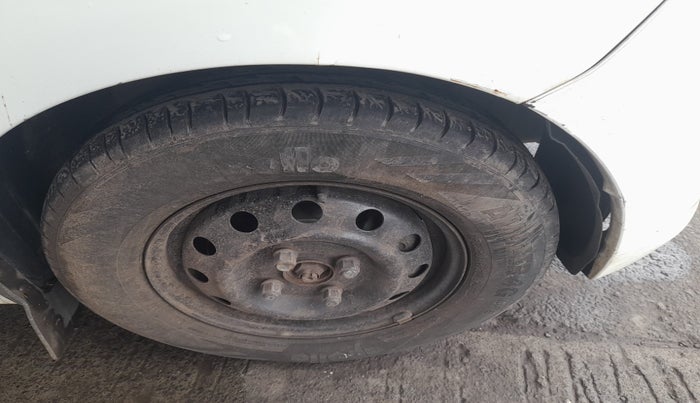 2012 Hyundai i10 SPORTZ 1.2 AT, Petrol, Automatic, 65,211 km, tyre