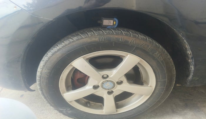 2012 Renault Pulse RXL DIESEL, Diesel, Manual, 1,12,870 km, tyre