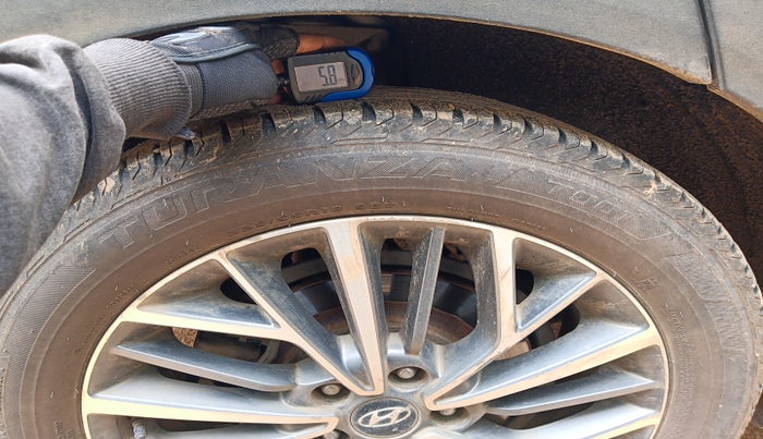 2020 Hyundai Tucson GLS 2WD AT DIESEL, Diesel, Automatic, 1,96,845 km, tyre