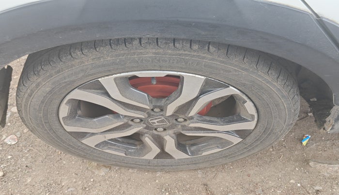 2018 Honda WR-V 1.5L I-DTEC VX MT, Diesel, Manual, 1,30,437 km, tyre