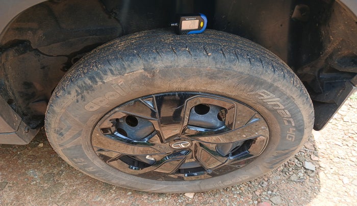 2022 Tata PUNCH ADVENTURE MT, Petrol, Manual, 34,786 km, tyre