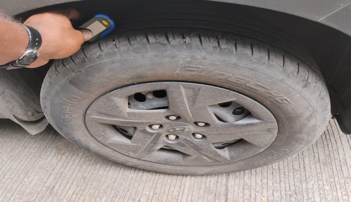 2023 Hyundai VENUE S 1.2, Petrol, Manual, 13,000 km, tyre