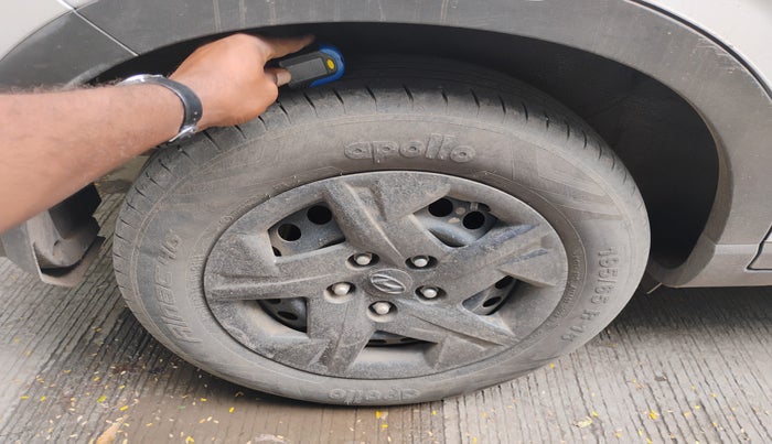 2023 Hyundai VENUE S 1.2, Petrol, Manual, 13,000 km, tyre