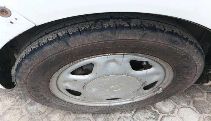 2014 Chevrolet Beat LT DIESEL, Diesel, Manual, 1,47,500 km, tyre