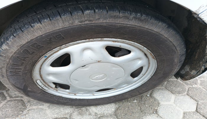 2014 Chevrolet Beat LT DIESEL, Diesel, Manual, 1,47,500 km, tyre