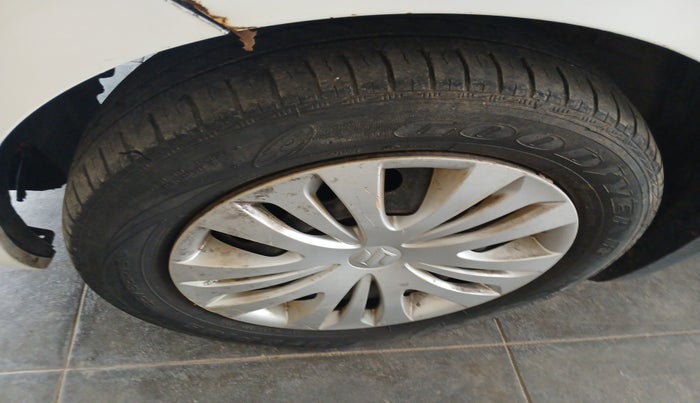 2014 Maruti Ertiga VDI, Diesel, Manual, 1,69,808 km, tyre