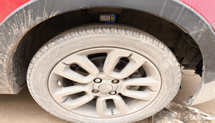 2015 Hyundai i20 Active 1.4 SX, Diesel, Manual, 1,38,756 km, tyre
