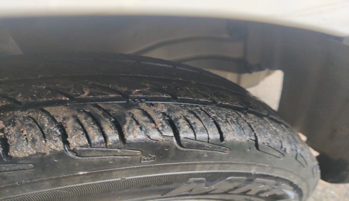 2010 Maruti Wagon R 1.0 LX, Petrol, Manual, 72,497 km, tyre