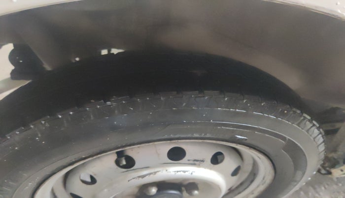 2010 Maruti Wagon R 1.0 LX, Petrol, Manual, 72,497 km, tyre