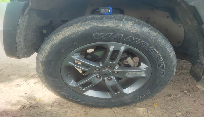 2022 Mahindra Thar LX HARD TOP 4WD MT, Diesel, Manual, 81,501 km, tyre