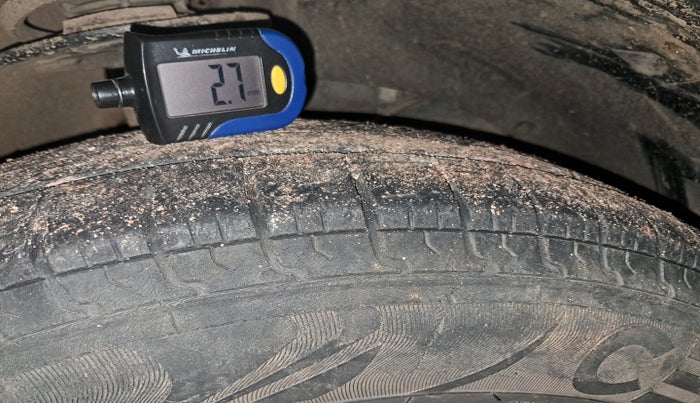 2018 Maruti Dzire VDI, Diesel, Manual, 52,103 km, tyre