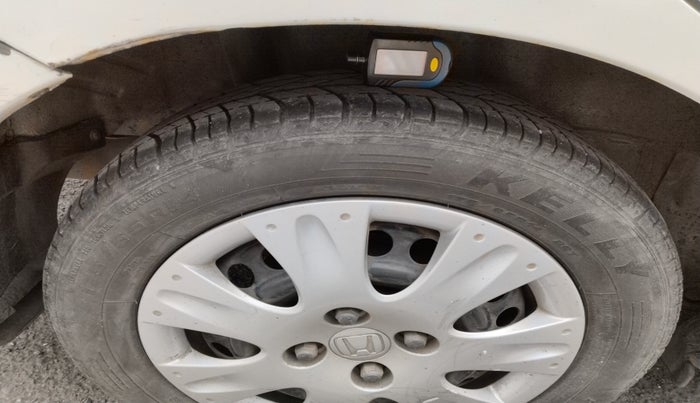 2013 Honda Amaze 1.2L I-VTEC S, Petrol, Manual, 96,613 km, tyre