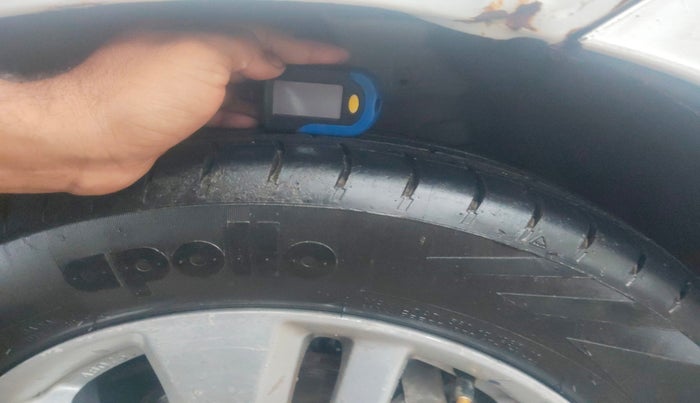 2012 Maruti Swift Dzire ZDI, Diesel, Manual, 1,14,782 km, tyre