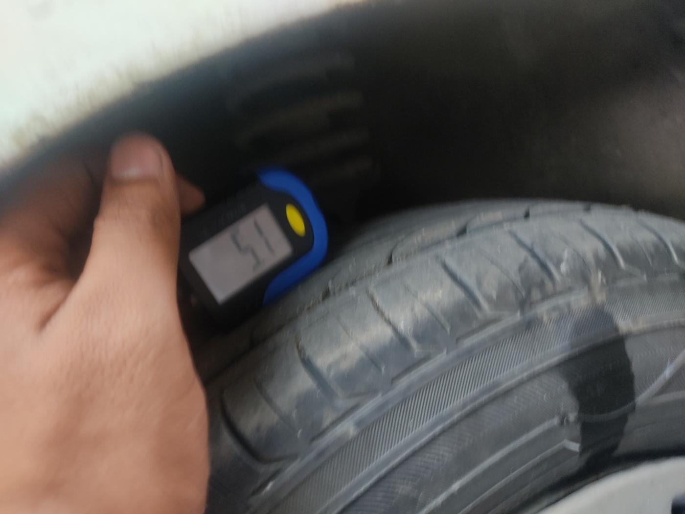 2022 Maruti Eeco 5 STR AC CNG (O), Petrol, Manual, 62,421 km, tyre