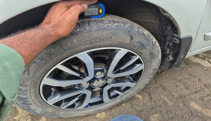 2022 Maruti New Wagon-R VXI CNG 1.0, Petrol, Manual, 31,379 km, tyre