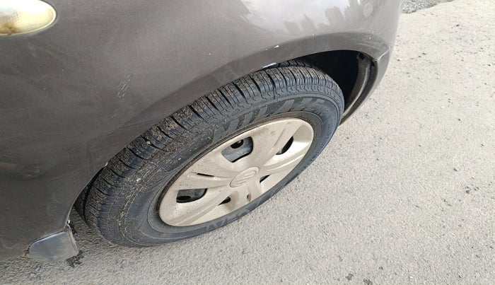 2011 Maruti Ritz VXI, Petrol, Manual, 75,100 km, tyre