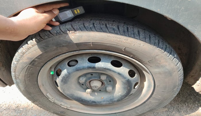 2018 Tata Tiago XT PETROL, Petrol, Manual, 1,23,600 km, tyre