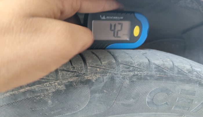 2020 Maruti Alto LXI CNG, Petrol, Manual, 41,916 km, tyre