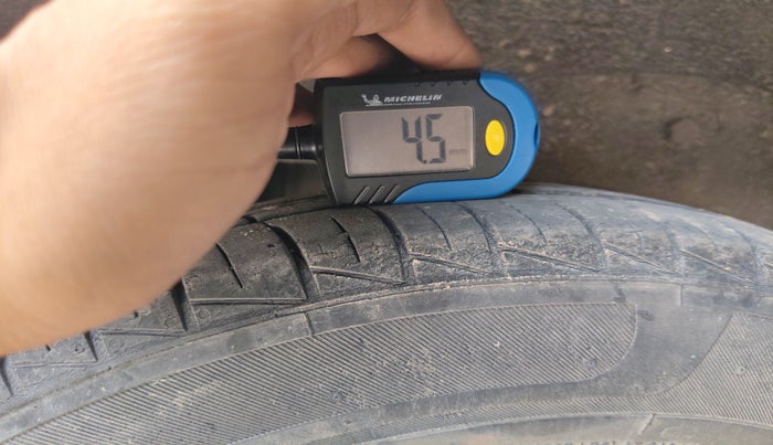 2020 Maruti Alto LXI CNG, Petrol, Manual, 41,916 km, tyre