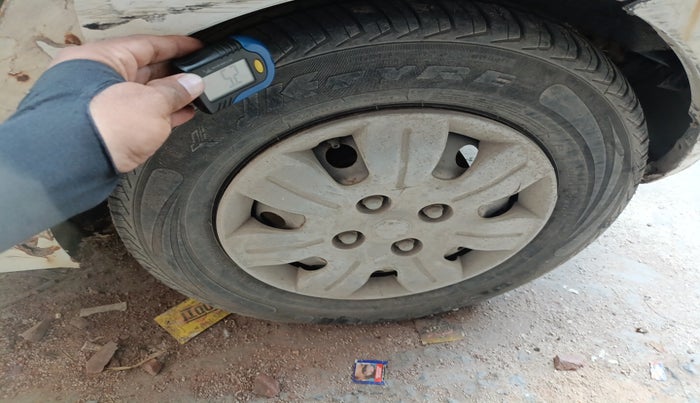 2010 Hyundai i10 ERA 1.1, Petrol, Manual, 96,846 km, tyre