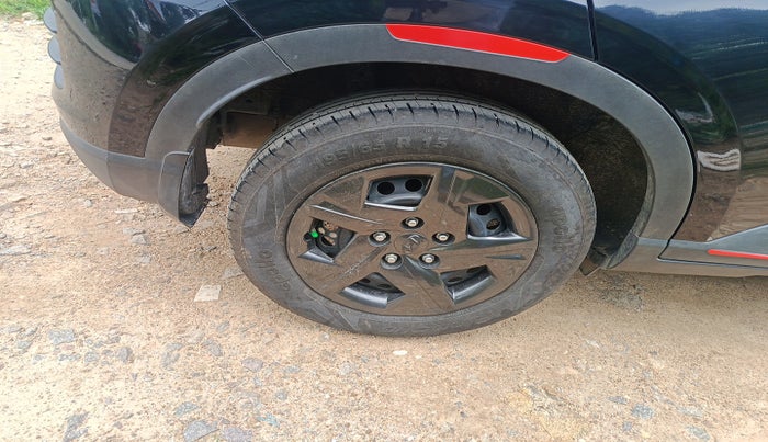 2024 Hyundai VENUE SX 1.2 PETROL, Petrol, Manual, 11,890 km, tyre