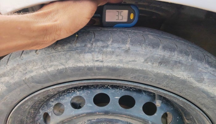 2015 Hyundai Xcent S 1.1 CRDI (O), Diesel, Manual, 65,798 km, tyre