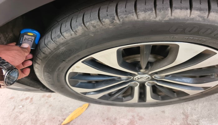 2021 MG HECTOR SHARP HYBRID 1.5 PETROL, Petrol, Manual, 49,009 km, tyre