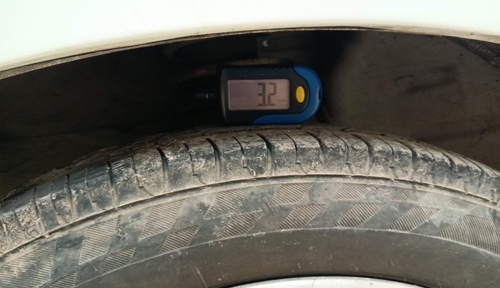 2014 Maruti Alto 800 LXI, Petrol, Manual, 86,600 km, tyre