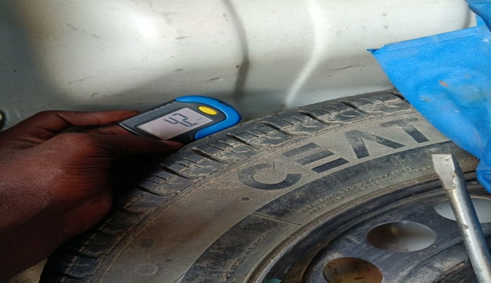 2014 Maruti Alto 800 LXI, Petrol, Manual, 86,600 km, tyre