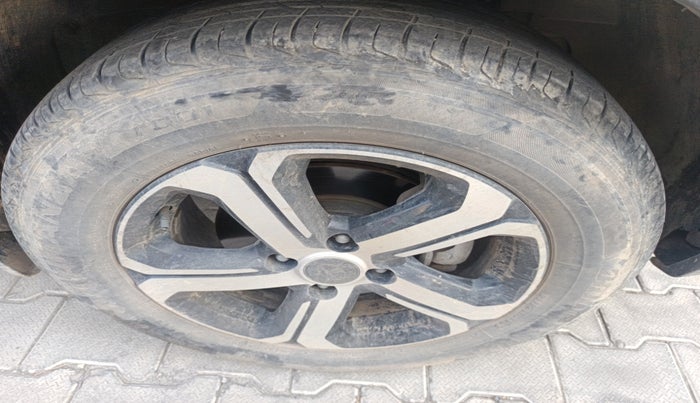 2022 Tata NEXON XZA PLUS PETROL, Petrol, Automatic, 43,000 km, tyre