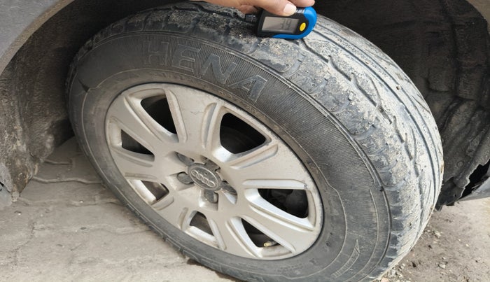 2015 Audi Q3 30 TDI MT S Edition, Diesel, Manual, 1,54,613 km, tyre