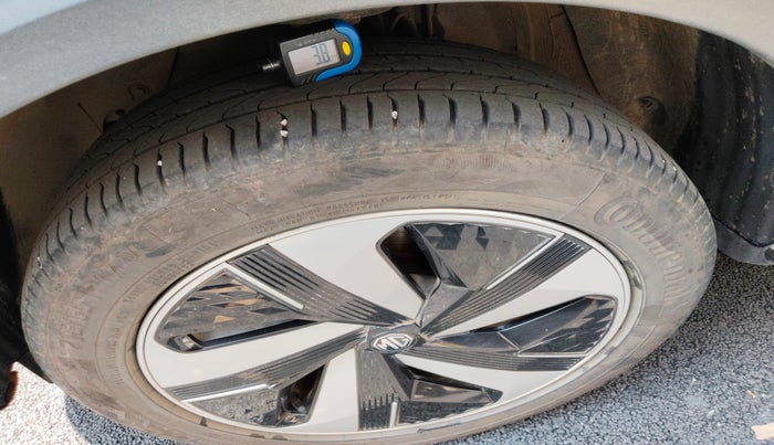 2023 MG ZS EV EXCLUSIVE ICONIC IVORY, Electric, Automatic, 40,157 km, tyre