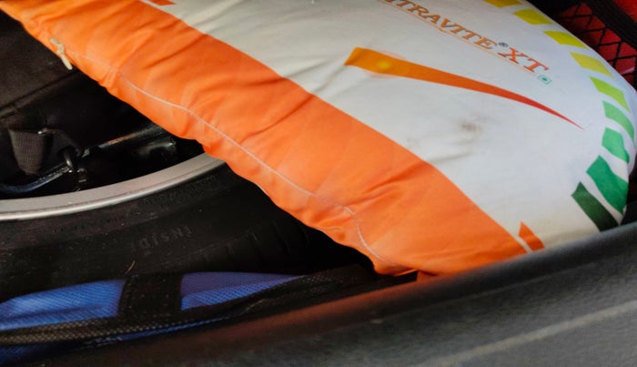 2023 MG ZS EV EXCLUSIVE ICONIC IVORY, Electric, Automatic, 40,157 km, tyre