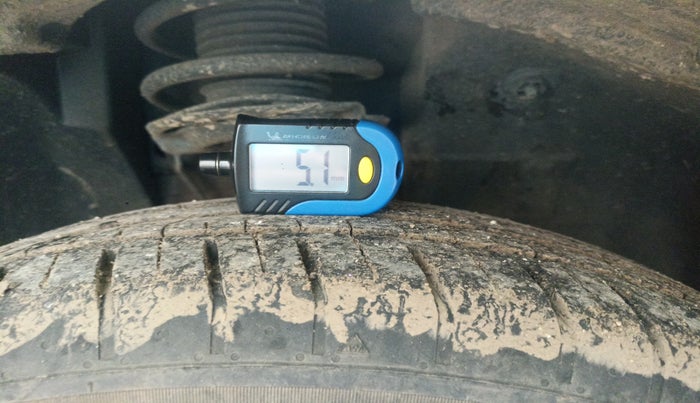 2023 Tata PUNCH ACCOMPLISHED AMT, Petrol, Automatic, 14,363 km, tyre