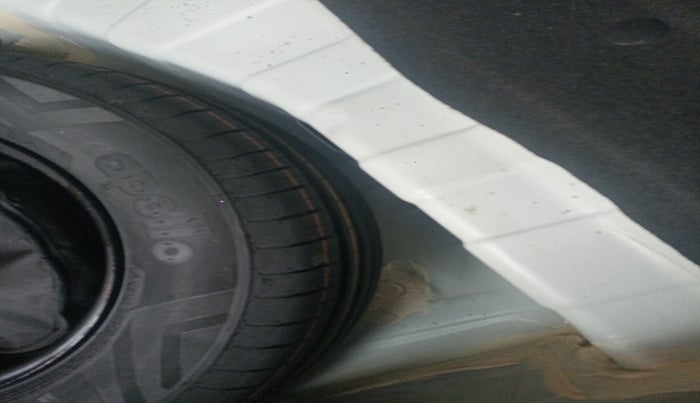 2023 Tata PUNCH ACCOMPLISHED AMT, Petrol, Automatic, 14,363 km, tyre